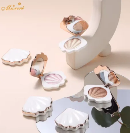 هايلايتر ناعم و لامع لإشراق الوجه.