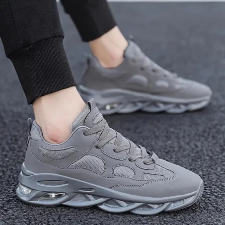 حذاء رياضي كلاسيكي