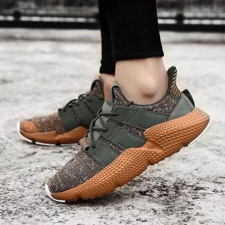 حذاء كاجوال مناسب للجنسين