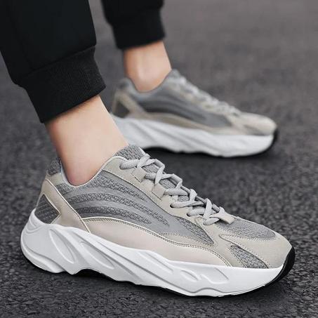 حذاء سموكي رمادي