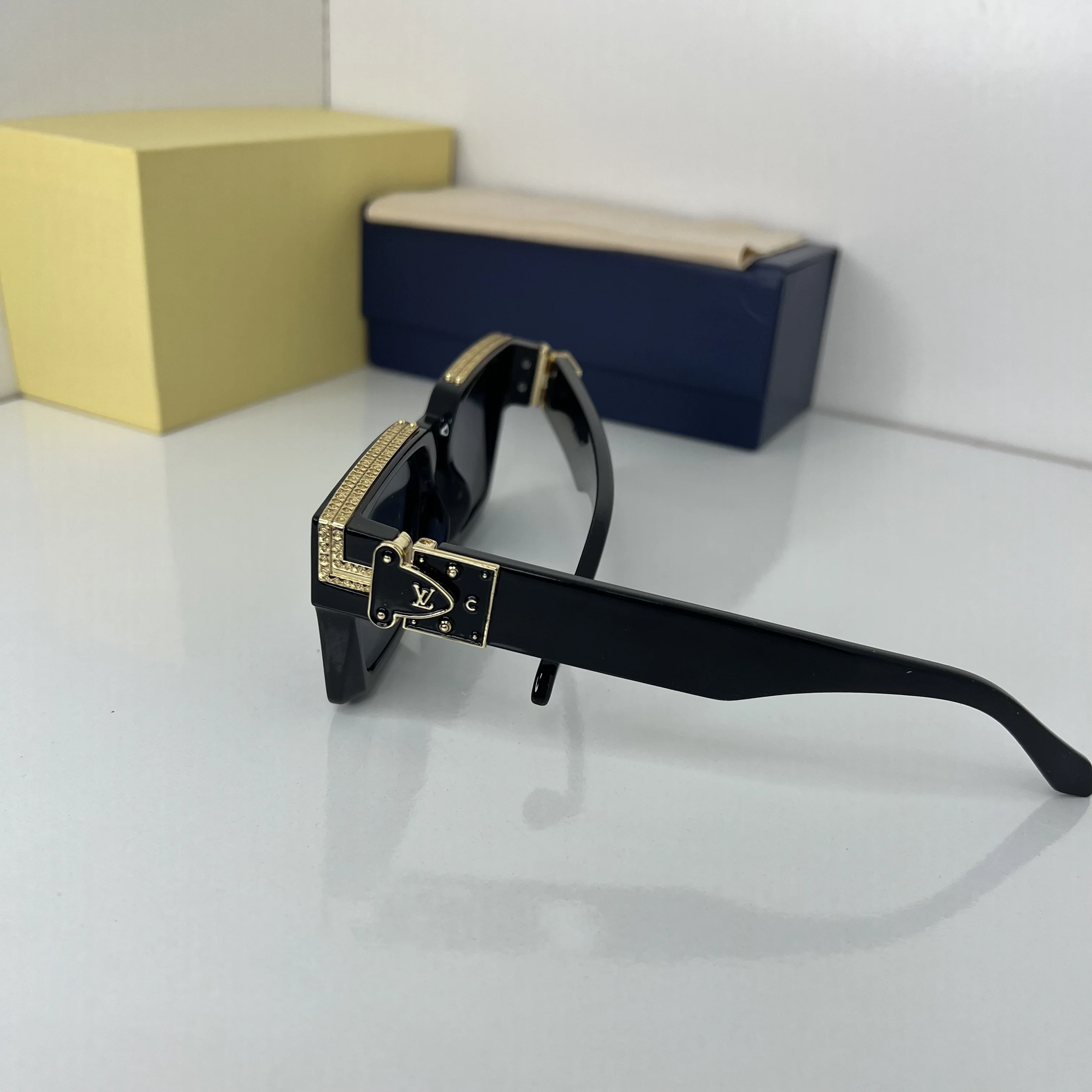 Lunettes Vision L-01 Noir Gold