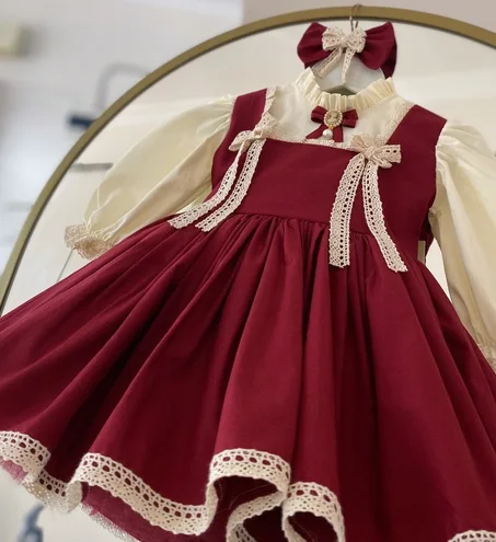 فستان تاج الملكة La Robe Graden Royal