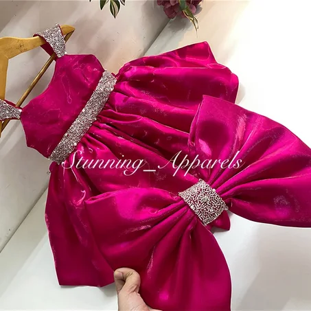 La Robe De La Reine Brillante