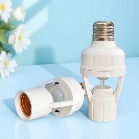 🔌 حامل مصباح ذكي بمستشعر حركة بالأشعة تحت الحمراء – تشغيل أوتوماتيكي للضوء عند الحركة