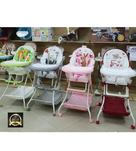 CHAISE HAUTE -MON BEBE AVEC ROUES.