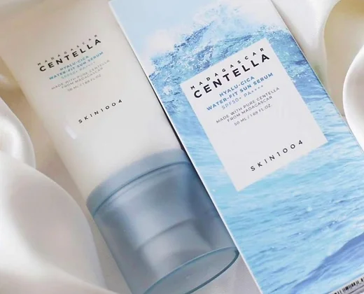 SKIN 1004 MADAGASCAR CENTELLA HYALU CICA WATER FIT SUN SERUM SPF 50