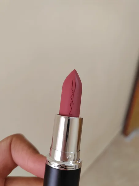 MAC ROUGE A LEVRES