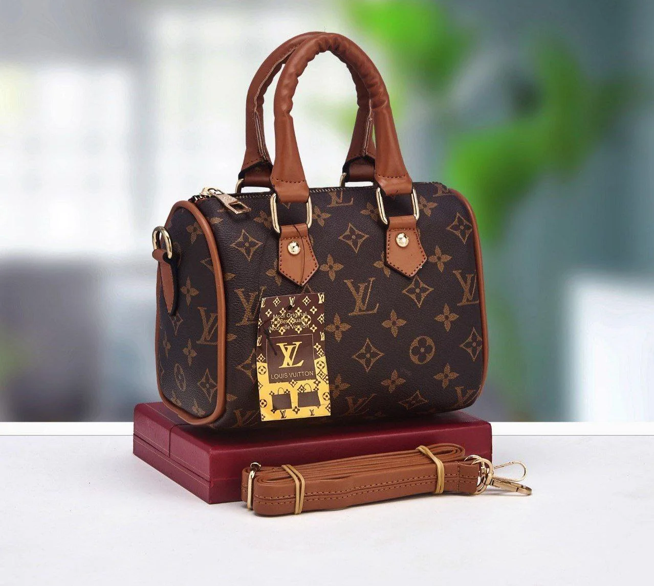 لويس فيطون بني