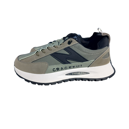 حذاء رياضي عصري