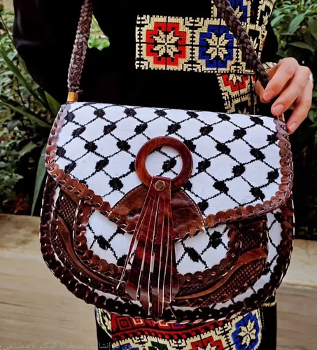 حقيبة جلد طبيعي