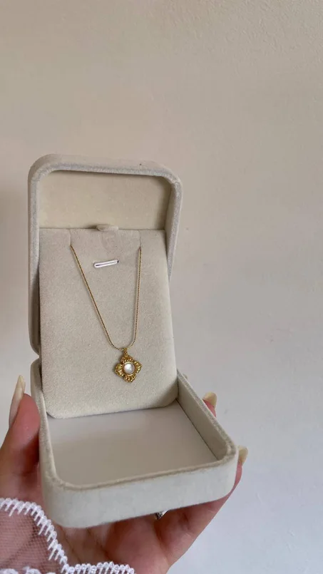 collier élégant
