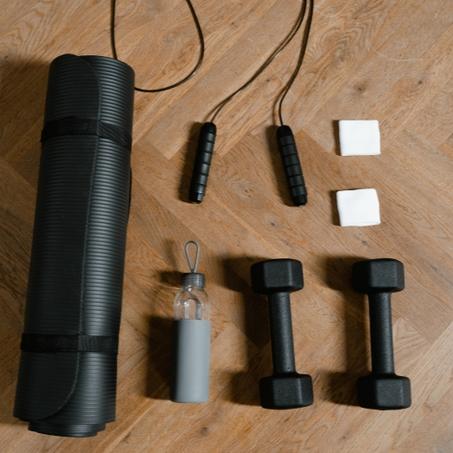 منتجات الصحة واللياقة – (مكملات غذائية، معدات رياضية)