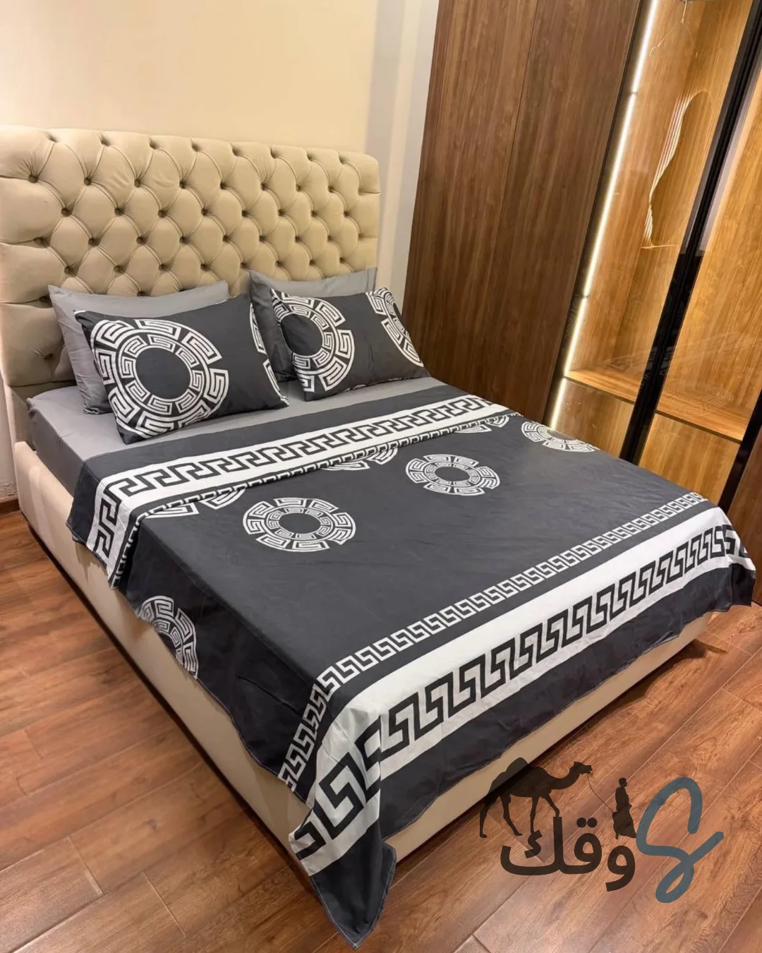 باك ليزار الأناقة الإغريقية