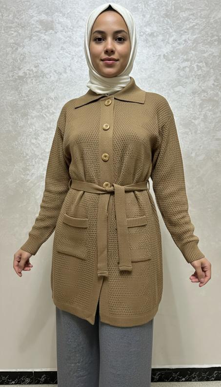 Le Cardigan Long Tricoté Parfait pour la Saison