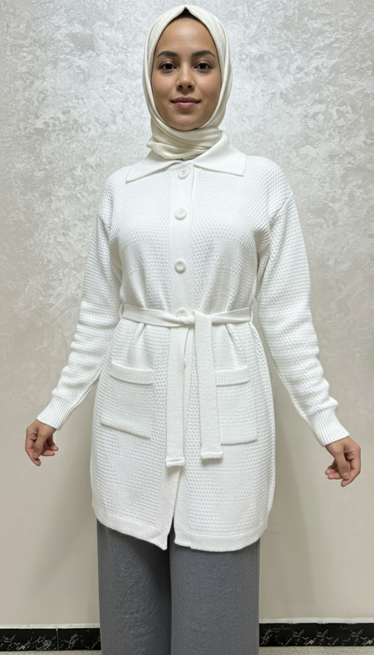 Le Cardigan Long Tricoté Parfait pour la Saison