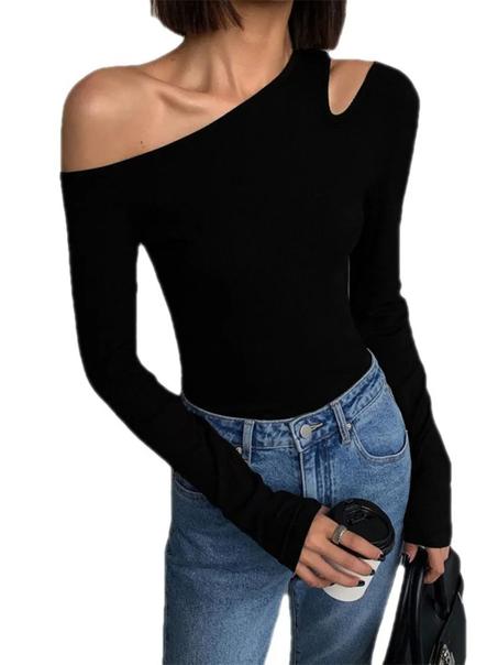 Fashionable Skew Collar Off-Shoulder Long-Sleeved Slim Fit Crop Top for Women توب نسائي بياقة مائلة وأكمام طويلة ضيق وقصير مع تصميم مفتوح