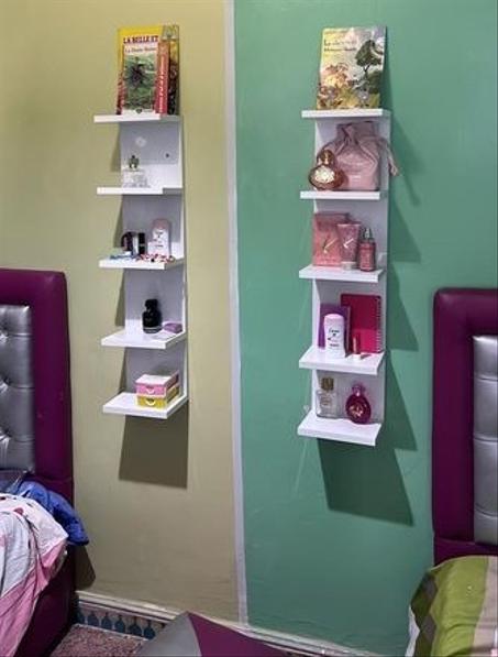 رفوف حائطية أنيقة