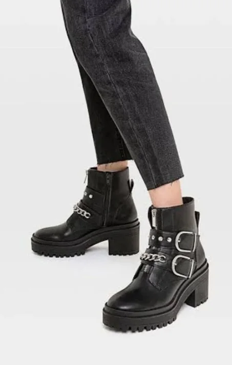 Boots STRADIVARIUS
