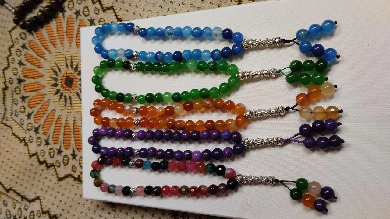 سبحات من حجر العقيق الطبيعي