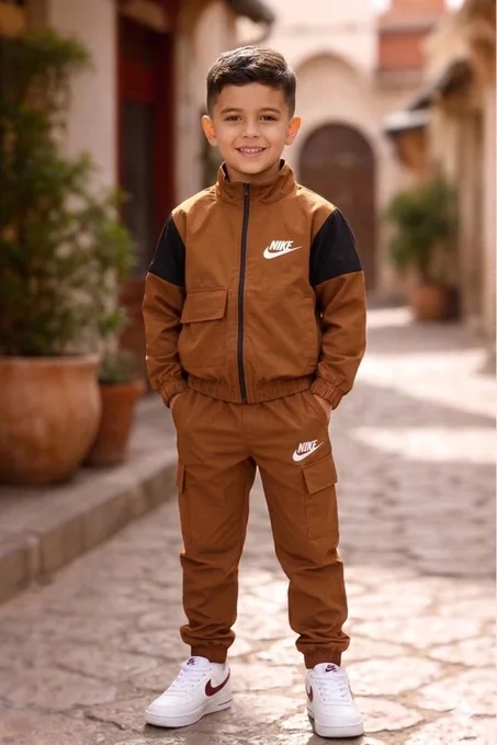 طقم رياضي للاطفال