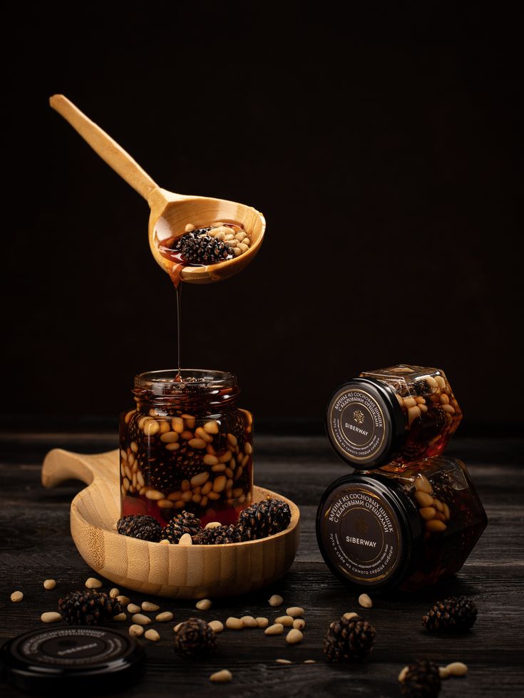 مكسرات بالعسل