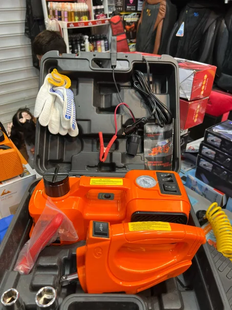 COMPRÉSEUR ET CRIC ELECTRIC DE HAUT GAMME