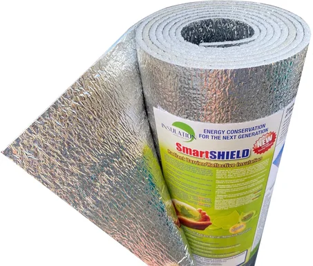 INSULATION MARKETPLACE SmartSHIELD - Rollo de aislamiento reflectante de 1/8 pulgadas, 48 x 10 pies, barrera radiante con núcleo de espuma, escudo de aislamiento térmico, lámina de ingeniería