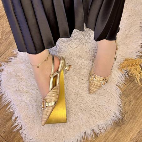 كعب العالي بارتفاع 3 سنتيمترات! 👠✨