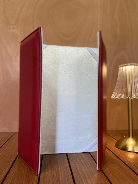 Cahier basma (بالخياطة )   Couleur bordo