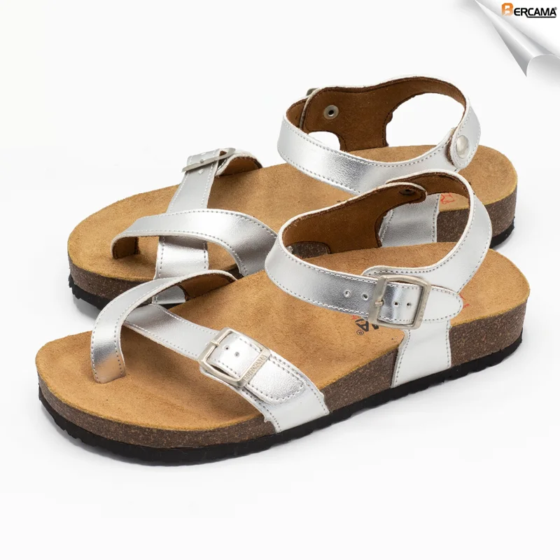 Sandale avec étroites brides