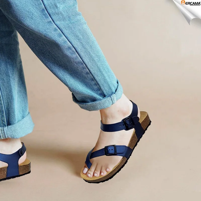 Sandale avec étroites brides