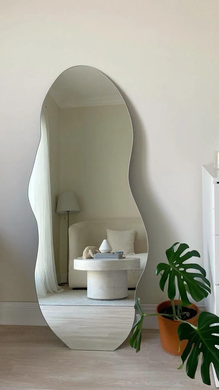 مرآة أرضية عضوية بدون إطار – تصميم مينيمال عصري