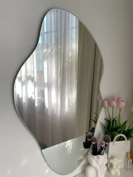 مرآة عضوية مموجة للتزيين – تصميم عصري أنيق