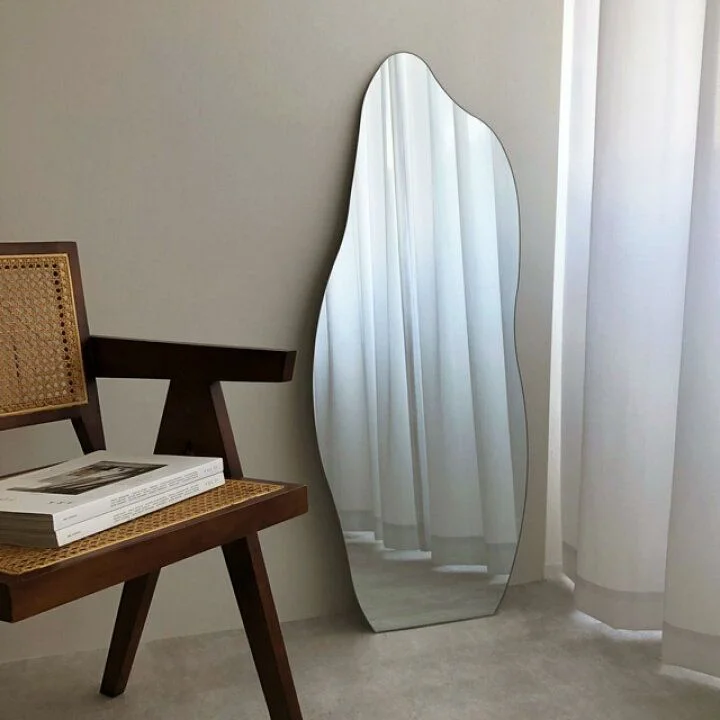 مرآة أرضية عضوية مموجة بدون إطار – ستايل بوهو عصري
