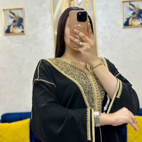 قفطان مغربي فصالا مخزنية بطرزة المخ والعقاد نصف طوق