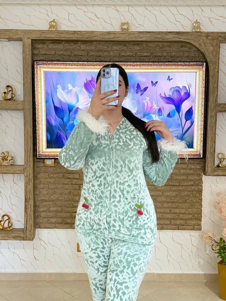 بيجامة أنيقة ممبرة محفرة أنيقة وهماوية