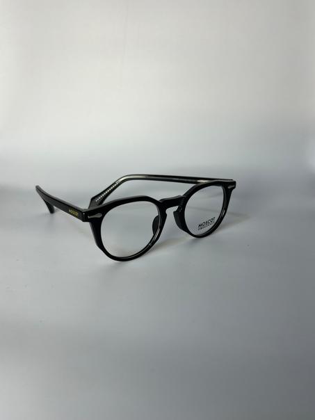 MOSCOT