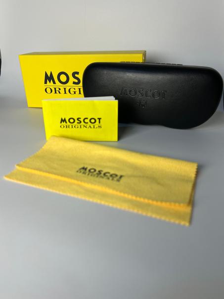 MOSCOT