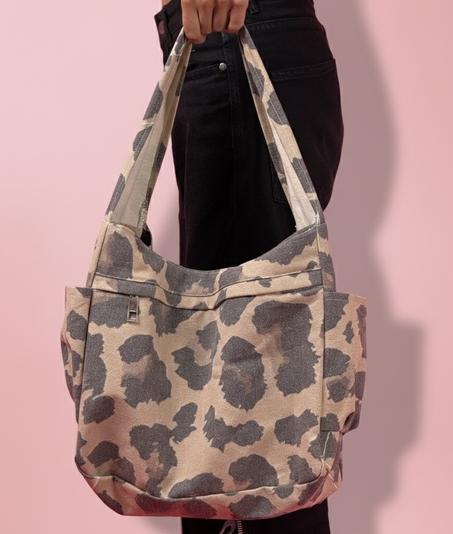 LEOPARD PRINT SHOULDER BAG