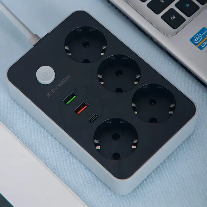 MultiPrises 7 en 1 [2 USB + 1 Tupe C]