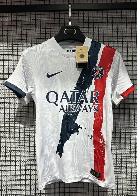 قميص باريس سان جيرمان الثاني 2025