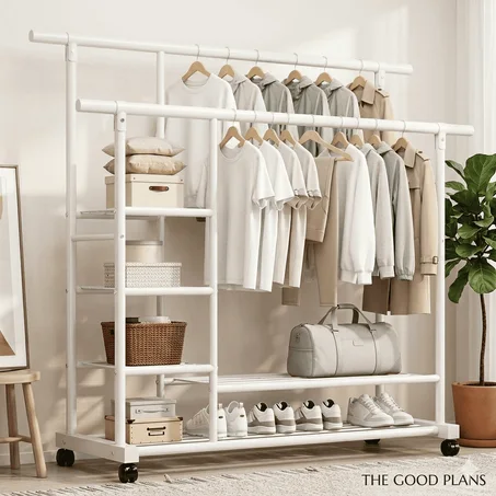 Porte-manteau métallique à roulettes