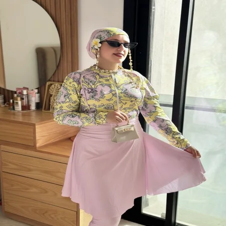طقم سباحة نسائي متكامل (4 قطع)