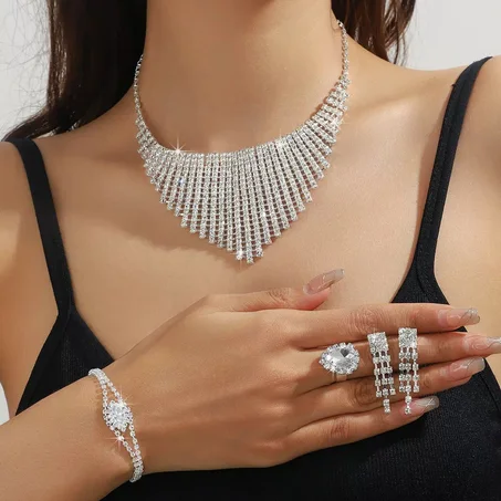 طقم مجوهرات فاخر 075