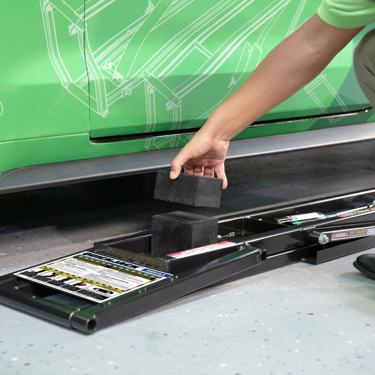 QuickJack 5000TL – Portable 5,000lb Capacity Car