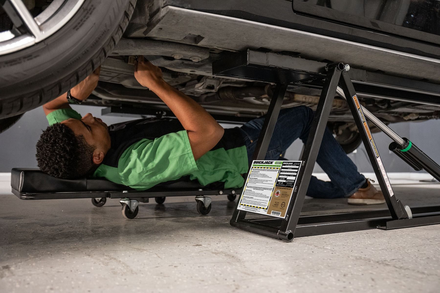 QuickJack 5000TL – Portable 5,000lb Capacity Car