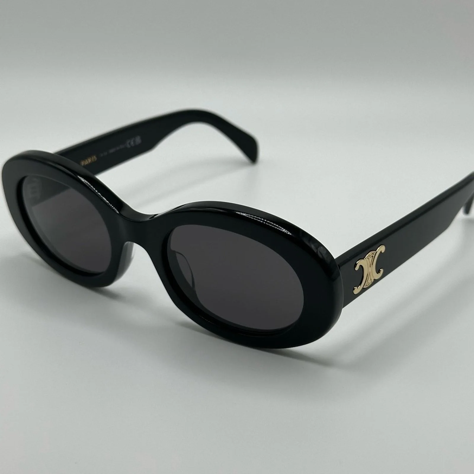 Triomphe 01 oval sunglasses black