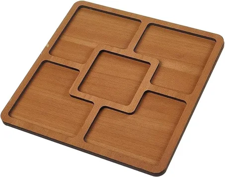 طبق خشبي اللون بني للوجبات الخفيفة