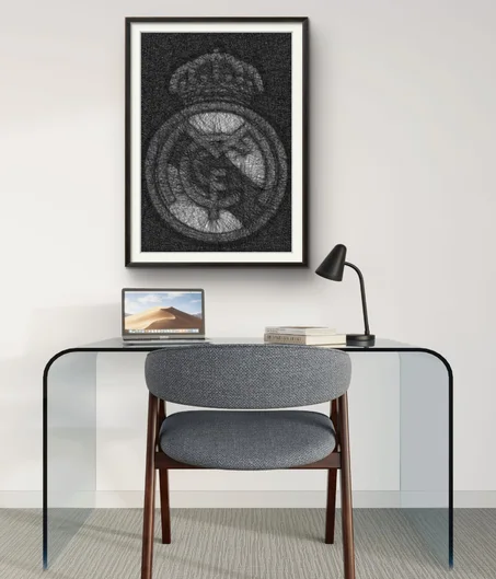 Cliquez sur l'image pour plus de détails ....string art of the Real Madrid logo