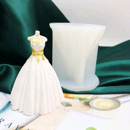 قالب العروس/Moule en silicone pour bougie en forme de robe de mariée